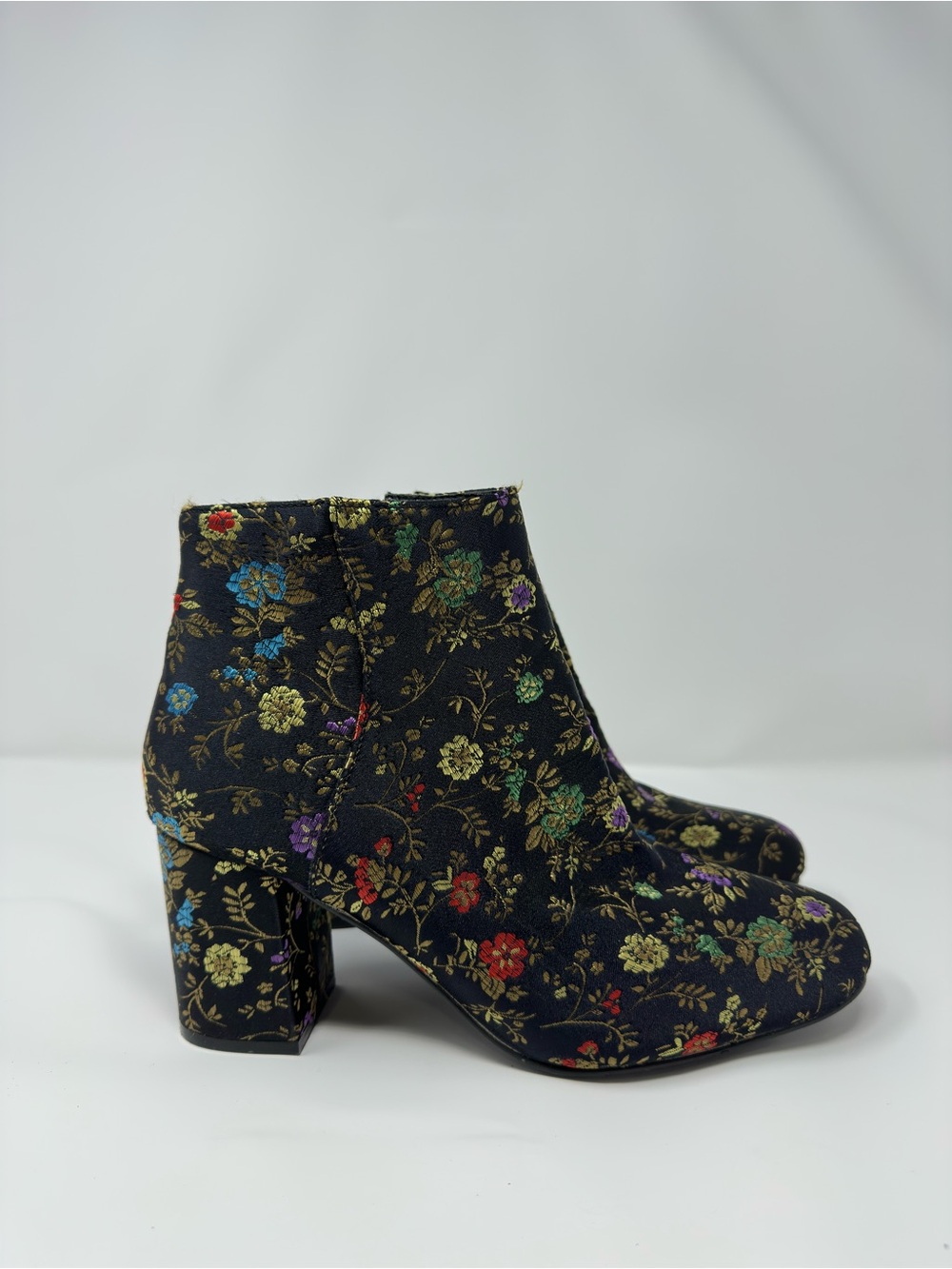 Diba Women's Floral Brocade Ankle Boots Block Heel Size 9.5 Boho Fall Layering